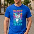 Daddy Shark Retro Vintage Dad Men's Casual T-Shirt Royal Blue