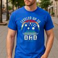 I Leveled Up To Dad 2025 Promoted To Daddy Soon To Be Father Men's Casual T-Shirt Royal Blue