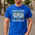 Proud Dad Of a Airborne Division Paratrooper Men's Casual T-Shirt Royal Blue