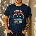 I Leveled Up To Daddy Est 2026 Dad Level Unlocked New Dad Men's Casual T-Shirt Navy