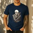 Skeleton Hugging Cat Halloween Cat Lover Cat Mom Dad Men's Casual T-Shirt Navy