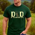 Dad Of The Birthday Boy Deer Hunter Camouflage Flag Men's Casual T-Shirt Forest