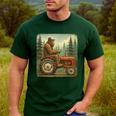 Farmer Men Tractor Rancher Farm Dad Distressed Men's Casual T-Shirt Forest