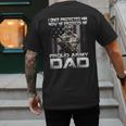 I Once Protected Him Now He Protects Me Proud Army Dad Men's Back Print T-Shirt