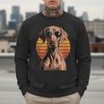 Cool Retro Vizsla Dog Mom Dad Vintage Pet Lovers Men Sweatshirt