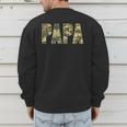 Retro Camo Hunting Papa Old Camo Dad Father’s Day Daddy Men's Sweatshirt Back Print