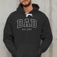 Promoted To Dad Est 2025 Daddy To Be First Time Dad Men Hoodie
