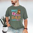 Boots Or Bows Dad Loves You Gender Reveal Daddy Men's Comfort Colors T-Shirt Moss
