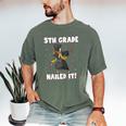 Dabbing Graduation Class Of 2025 Girls 5th Grade Nailed It Men's Comfort Colors T-Shirt Moss