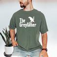 The Greyfather African Grey Parrot Lovers Bird's Dad Men's Comfort Colors T-Shirt Moss