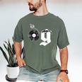 Old School Dad OG Hip Hop Head Vinyl Retro 80s90s Nostalgia Men's Comfort Colors T-Shirt Moss