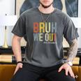Bruh We Out 4th Graders Fourth Grade Graduation Class 2024 Men's Comfort Colors T-Shirt Pepper