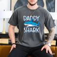 Daddy Shark T Shirt Fathers Day Family Matching Dad Men's Comfort Colors T-Shirt Pepper