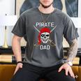 Halloween Pirate Skull Apparel Pirate Dad V-Neck Short Sleeve Cotton 100 T-Shirt Small Men's Comfort Colors T-Shirt Pepper