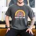HAPPY LAST OF DAY SCHOOL Rainbow Teacher Student Graduation Men's Comfort Colors T-Shirt Pepper
