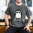 Penguin Papa Father's & Cute Dad Men's Comfort Colors T-Shirt Pepper
