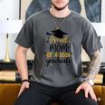 Proud Mom Of A Class Of 2026 Graduate Senior Graduation 2026 Men's Comfort Colors T-Shirt Pepper