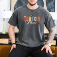 Senior Mom 2024 Graduation Heart Class Of 2024 Men's Comfort Colors T-Shirt Pepper