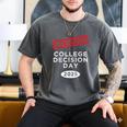 I Survived College Decision Day Graduation Class Of 25 Men's Comfort Colors T-Shirt Pepper
