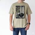 Camo USA Flag Bison Camouflage Hunting Wildlife Hunter Dad Men's Comfort Colors T-Shirt Khaki