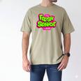 Class Of 2026 Fresh Senior 90s TV Style Retro Graduation Men's Comfort Colors T-Shirt Khaki