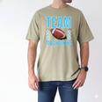 Cute Team Touchdowns Gender Reveal For Mom And Dad Men's Comfort Colors T-Shirt Khaki