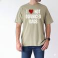 I Love Hot Divorced Dads Red Hearts Men's Comfort Colors T-Shirt Khaki