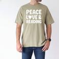 Reading I Love Books And Reading Men's Comfort Colors T-Shirt Khaki