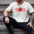 Dad Strawberry First Birthday Family Strawberry Men's Comfort Colors T-Shirt Ivory