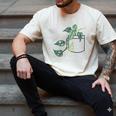 Plant Dad Plant Mom Grow Monstera Adansonii Urban Gardener Men's Comfort Colors T-Shirt Ivory